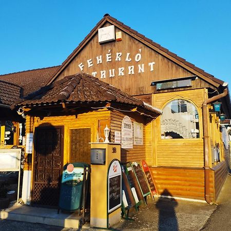 Fehérló Vendégház&Restaurant Bük Exterior foto