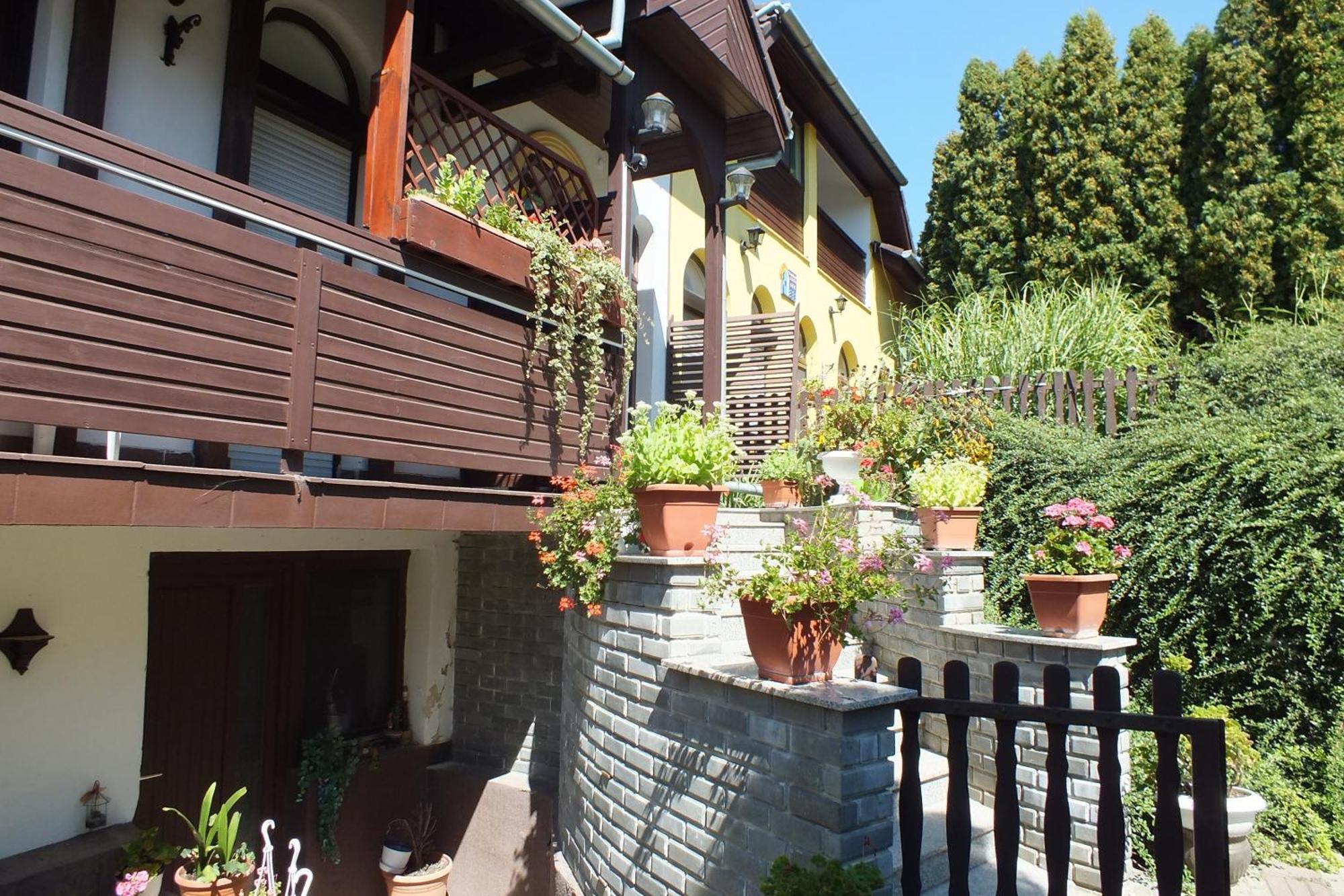 Hotel Fehérló Vendégház&Restaurant Bük Exterior foto