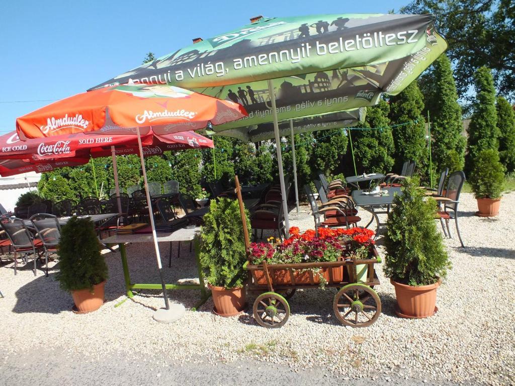 Fehérló Vendégház&Restaurant Bük Exterior foto